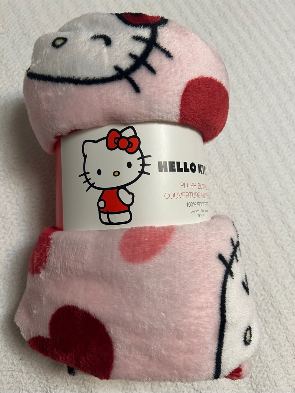 NWT- Hello Kitty Pink and Red Heart Plush Blanket